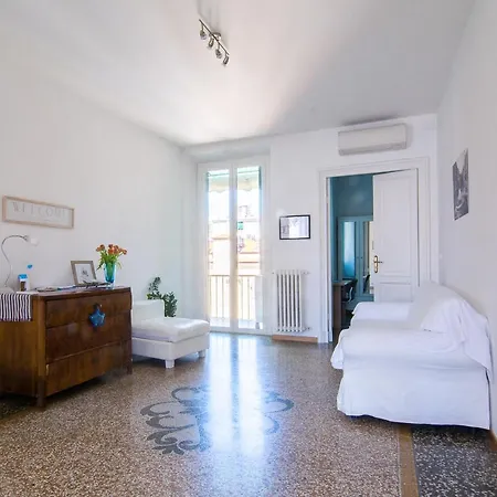The Grand Apartment *